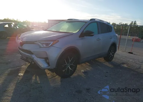 2016 Toyota Rav4 Se z USA, uszkodzony, nr VIN 2T3NFREV2GW305115